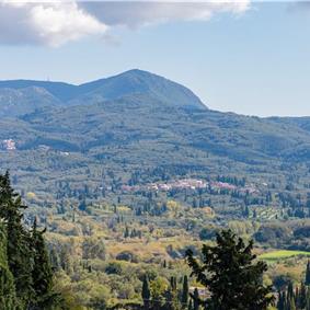 5 bedroom villa with pool, near Acharavi, sleeps 9